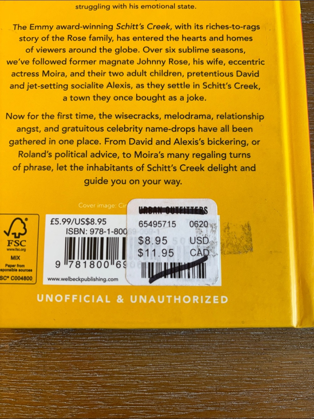 “Ew, David!” and other quotes The Little Guide To Schitt’s Creek Book, NWT - Picture 4 of 8